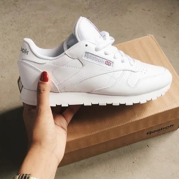 Redbok - Picture 1 of 2